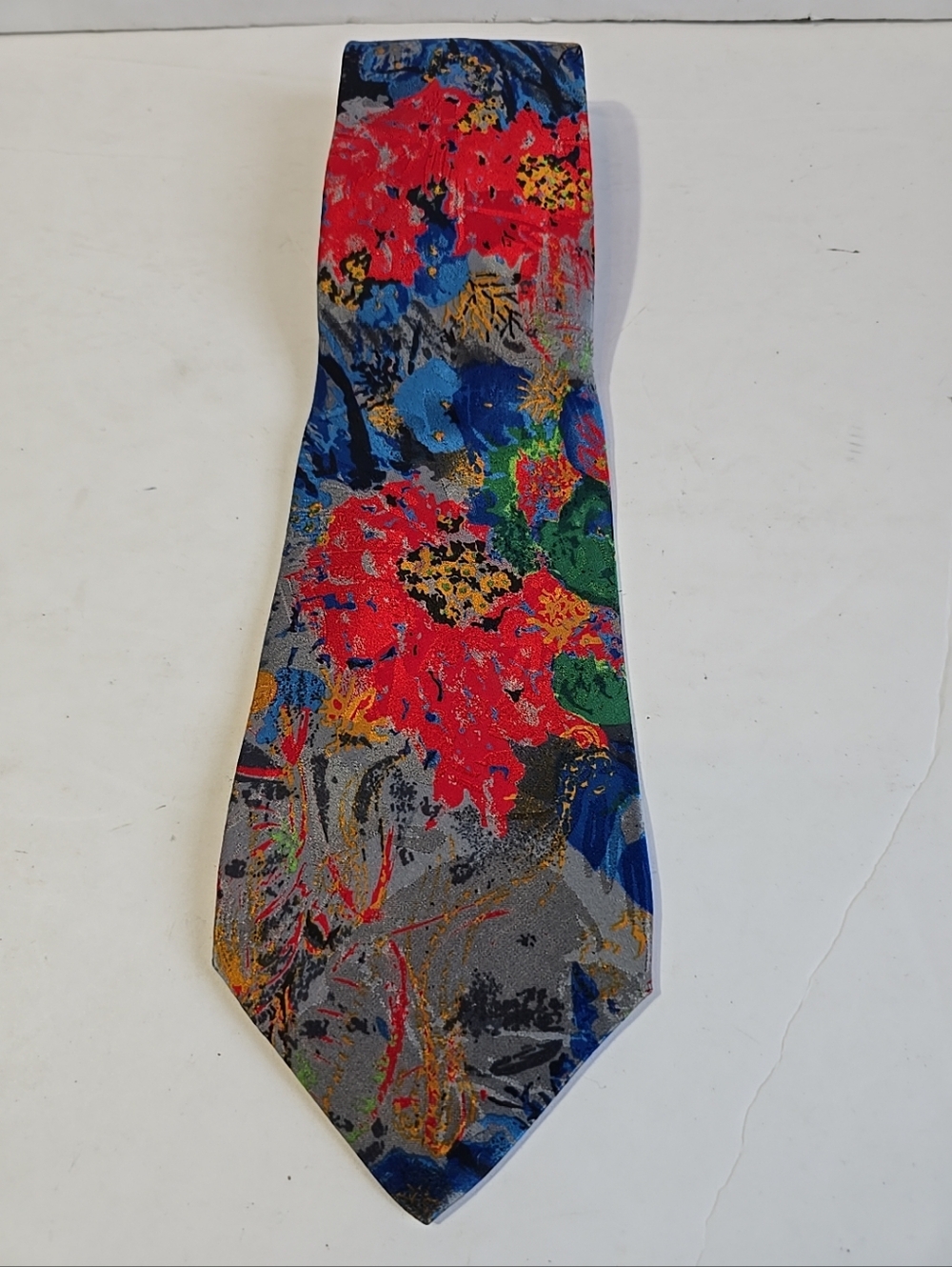 Brioni Mens Floral Silk Artwork Tie in Vibrant Red Blue and Green 100% Silk